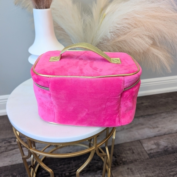 Juicy Couture Pink Travel Bag with Bottle - Picture 2 of 7